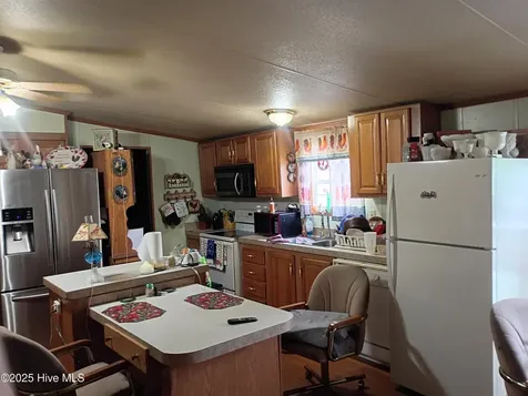 1268 Fred Powell Road Whiteville NC 28472