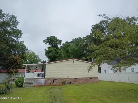 1268 Fred Powell Road Whiteville NC 28472