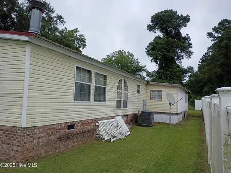 1268 Fred Powell Road Whiteville NC 28472
