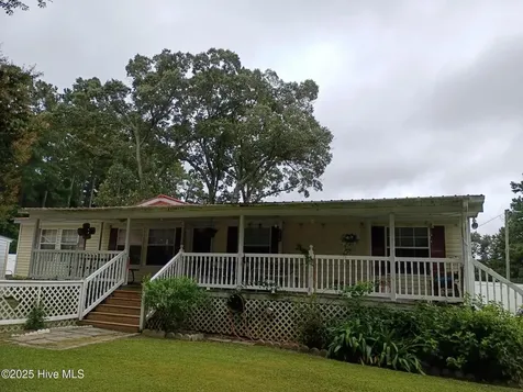 1268 Fred Powell Road Whiteville NC 28472
