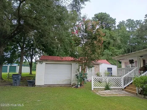 1268 Fred Powell Road Whiteville NC 28472