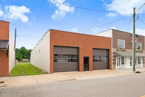 112 S Pine Street Princeton NC 27569