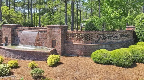 660 Breezewood Drive SE Bolivia NC 28422