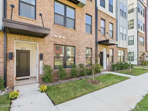 1251 Shaw View Alley Raleigh NC 27601
