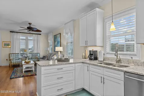 112 Lee Drive Atlantic Beach NC 28512