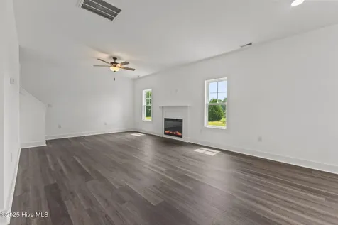 176 Peeler Circle Raeford NC 28376