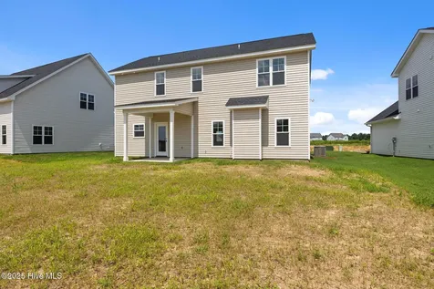 176 Peeler Circle Raeford NC 28376