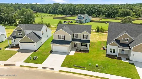 176 Peeler Circle Raeford NC 28376
