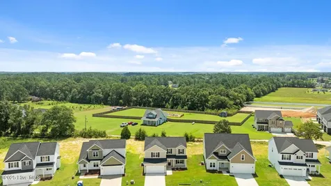 176 Peeler Circle Raeford NC 28376