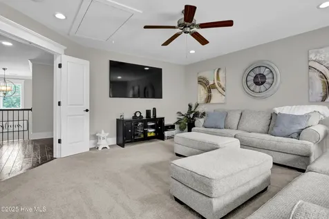 837 Bedminister Lane Wilmington NC 28405