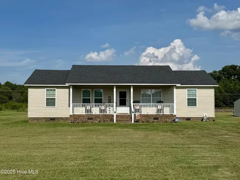 13839 Nc 125 Hamilton NC 27840