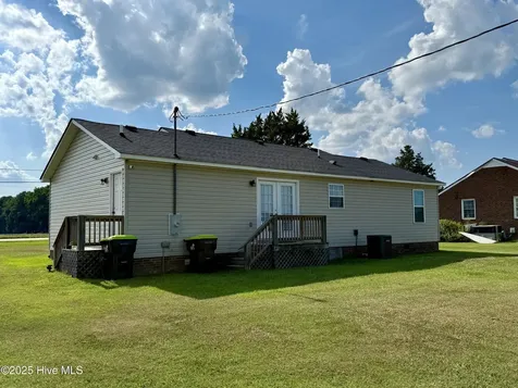 13839 Nc 125 Hamilton NC 27840