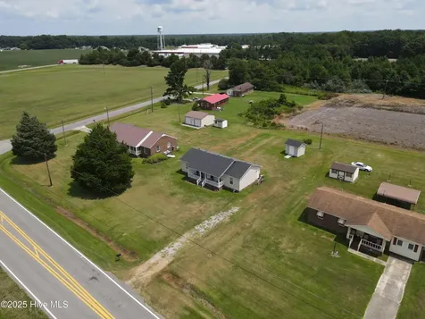 13839 Nc 125 Hamilton NC 27840