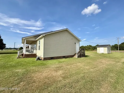 13839 Nc 125 Hamilton NC 27840