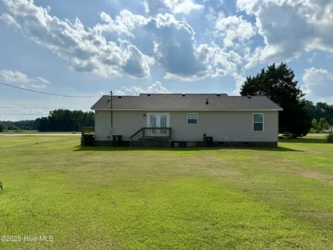 13839 Nc 125 Hamilton NC 27840