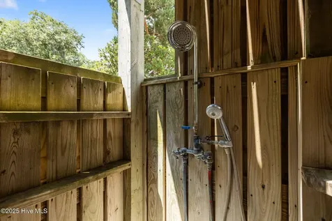 1207 Timber Trail Emerald Isle NC 28594