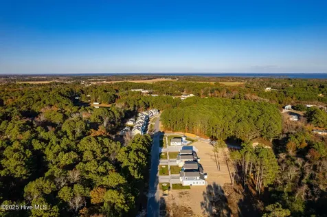 121-B Jarvis Landing Jarvisburg NC 27947