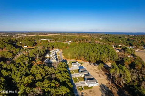 121-B Jarvis Landing Jarvisburg NC 27947