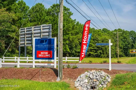 121-B Jarvis Landing Jarvisburg NC 27947