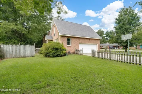 518 Forest Lane Wallace NC 28466