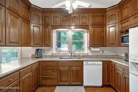518 Forest Lane Wallace NC 28466