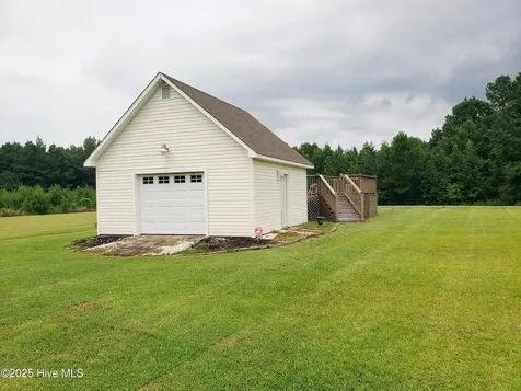 11061 Peacock Road Chadbourn NC 28431