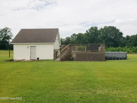 11061 Peacock Road Chadbourn NC 28431