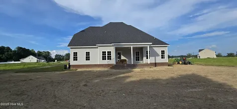 793 Fairway Road Ayden NC 28513