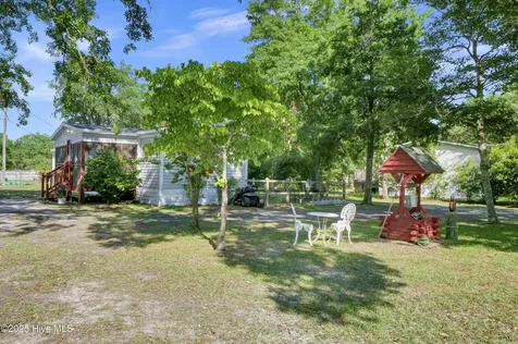 215 Anderson Drive Hampstead NC 28443