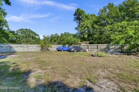 215 Anderson Drive Hampstead NC 28443