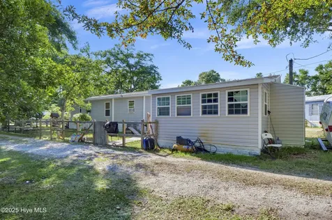215 Anderson Drive Hampstead NC 28443