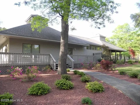 669 Pelican Circle Bolivia NC 28422