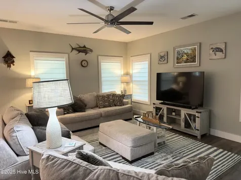 669 Pelican Circle Bolivia NC 28422