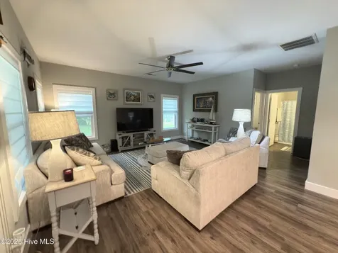 669 Pelican Circle Bolivia NC 28422