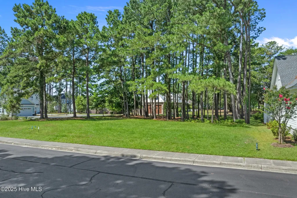 9266 W Lake Road Calabash NC 28467