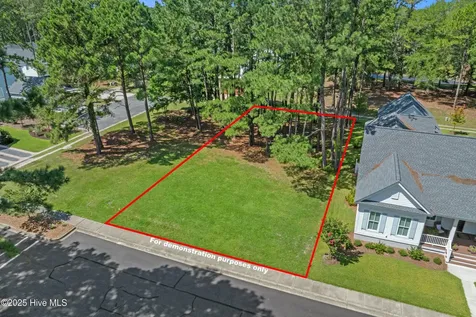 9266 W Lake Road Calabash NC 28467