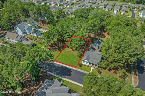 9266 W Lake Road Calabash NC 28467