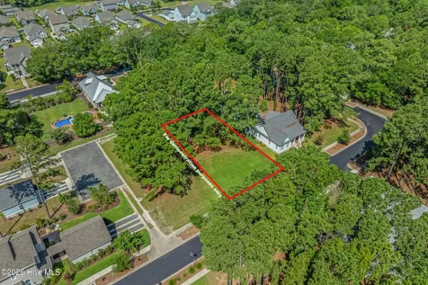 9266 W Lake Road Calabash NC 28467