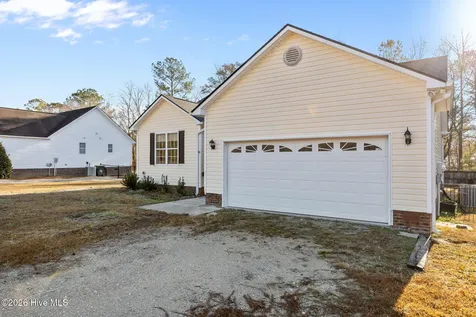 2480 Cardinal Avenue NW Longwood NC 28452