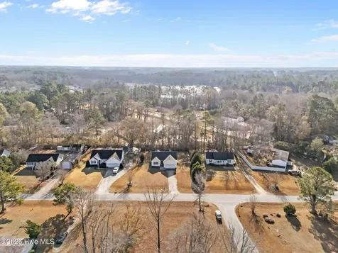 2480 Cardinal Avenue NW Longwood NC 28452