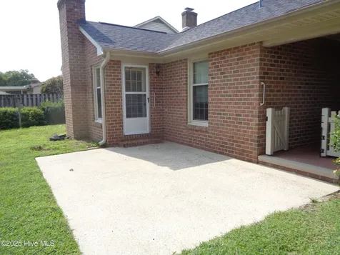 844 Westminster Lane Kinston NC 28501