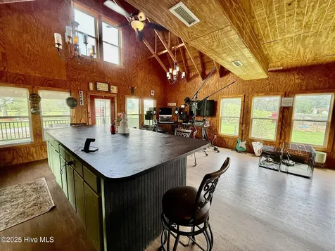 1885 Bennett Road Oak City NC 27857