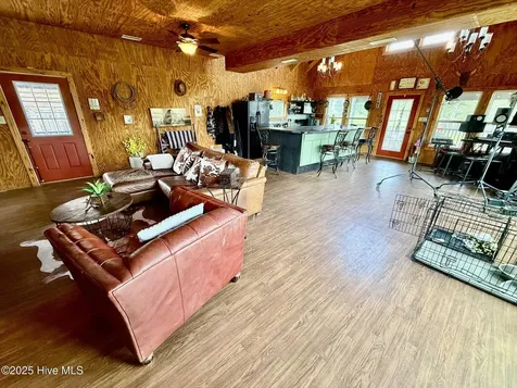 1885 Bennett Road Oak City NC 27857