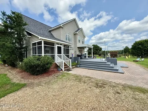 1885 Bennett Road Oak City NC 27857