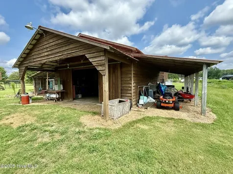 1885 Bennett Road Oak City NC 27857