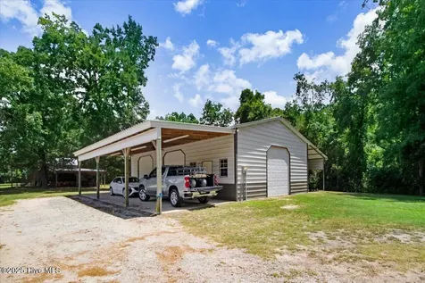 839 Henderson Road Trenton NC 28585