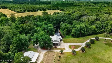 839 Henderson Road Trenton NC 28585