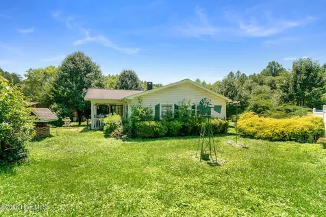 811 Queens Street NW Lenoir NC 28645