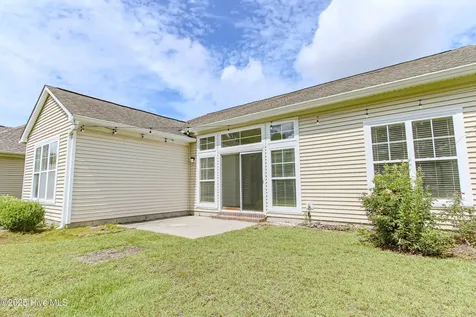 1005 Meadowlands Trail Calabash NC 28467