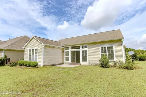 1005 Meadowlands Trail Calabash NC 28467